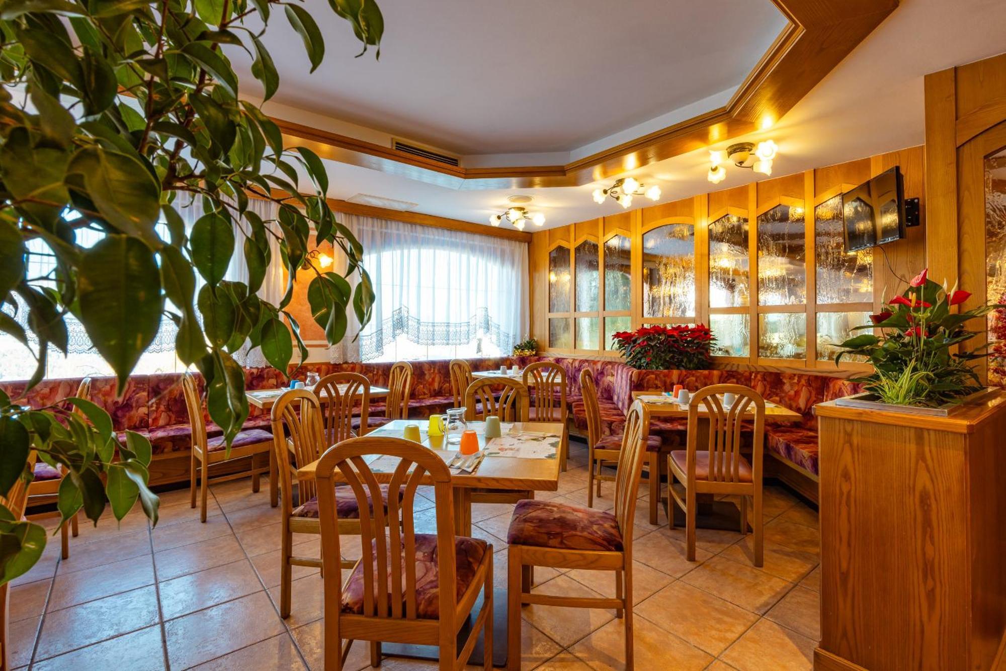 Ciccio Family Hotel Polsa Di Brentonico Esterno foto